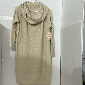 Candie’s women’s sweaters dress color tan